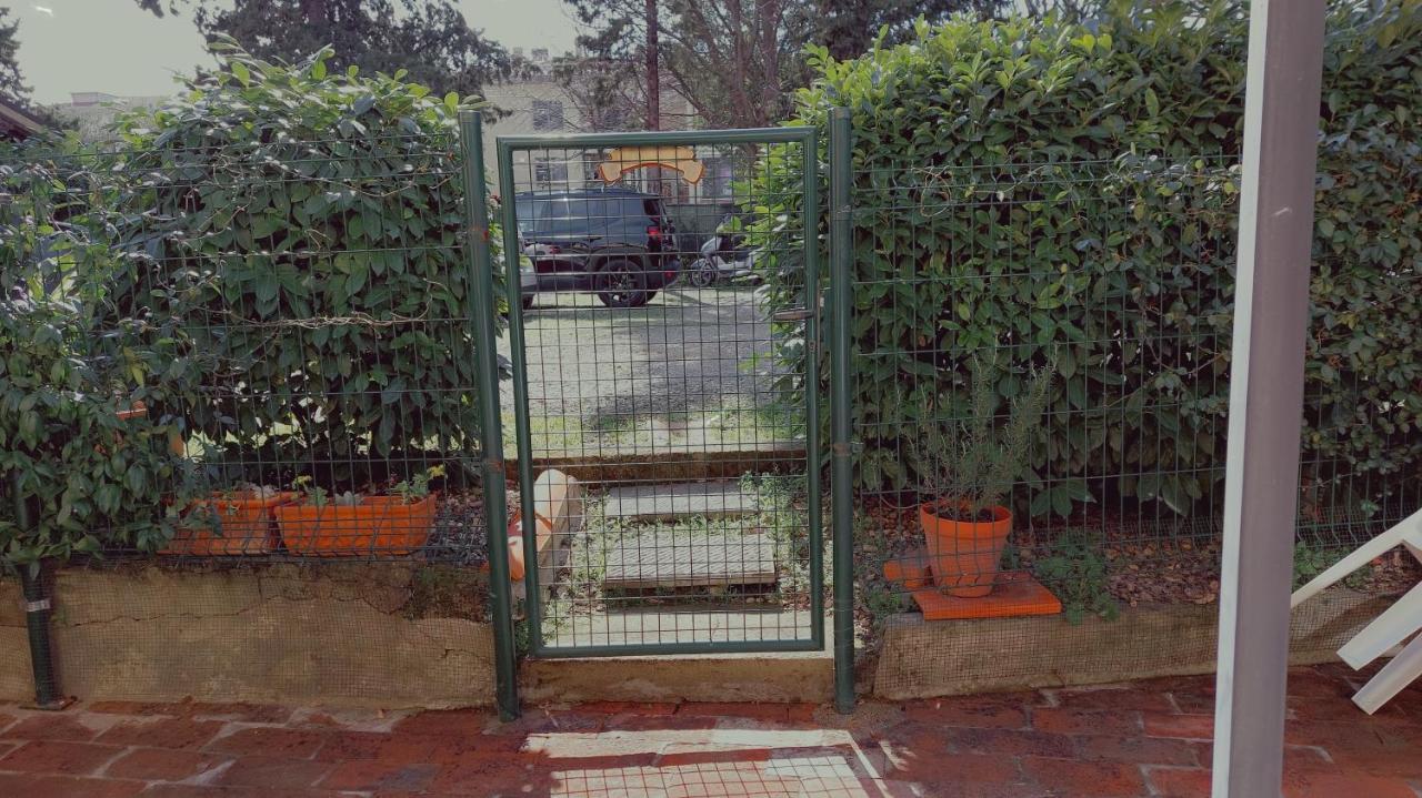 Ferienwohnung La Piccola Oasi Con Parcheggio Florenz Exterior foto