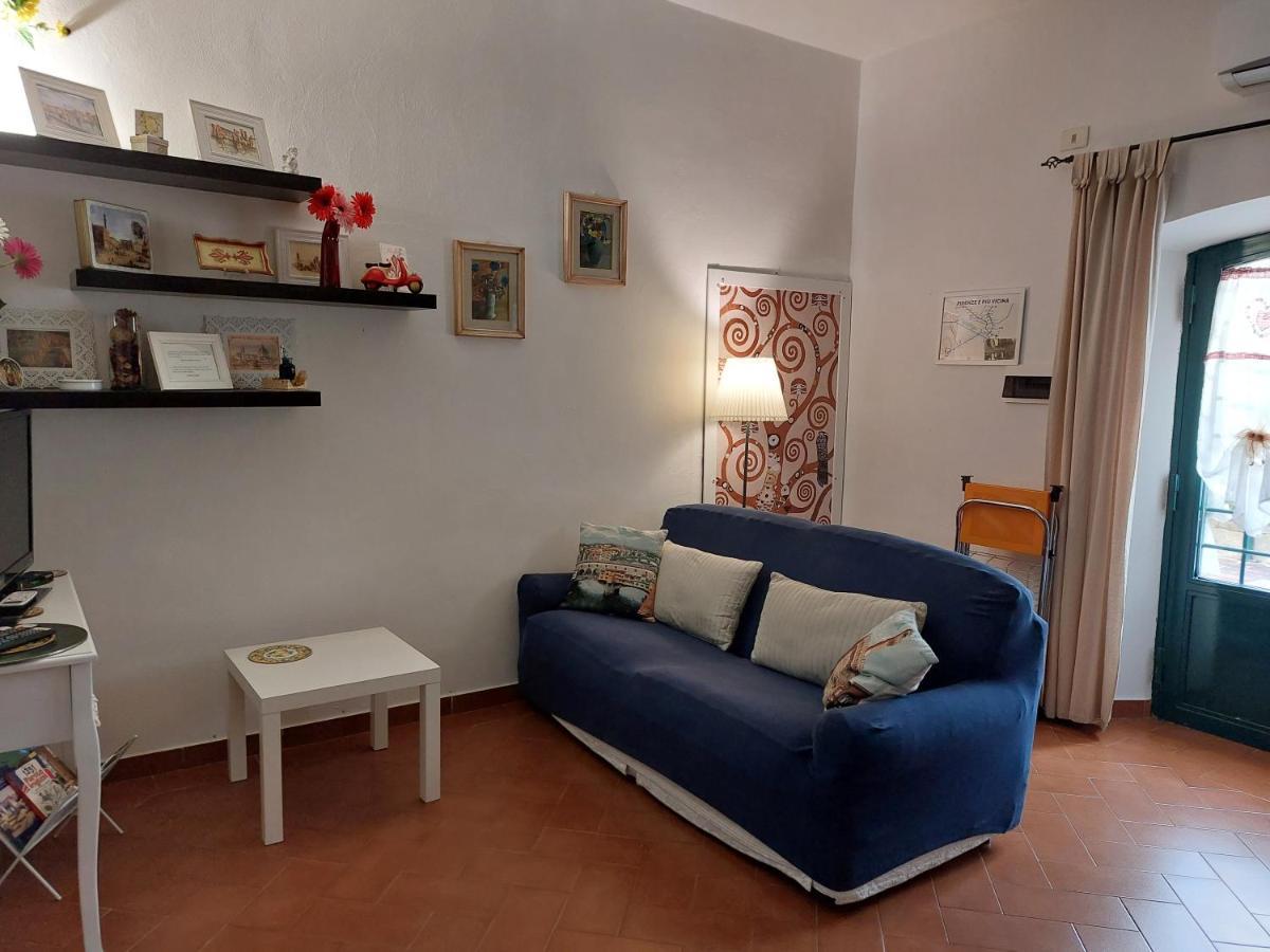 Ferienwohnung La Piccola Oasi Con Parcheggio Florenz Exterior foto