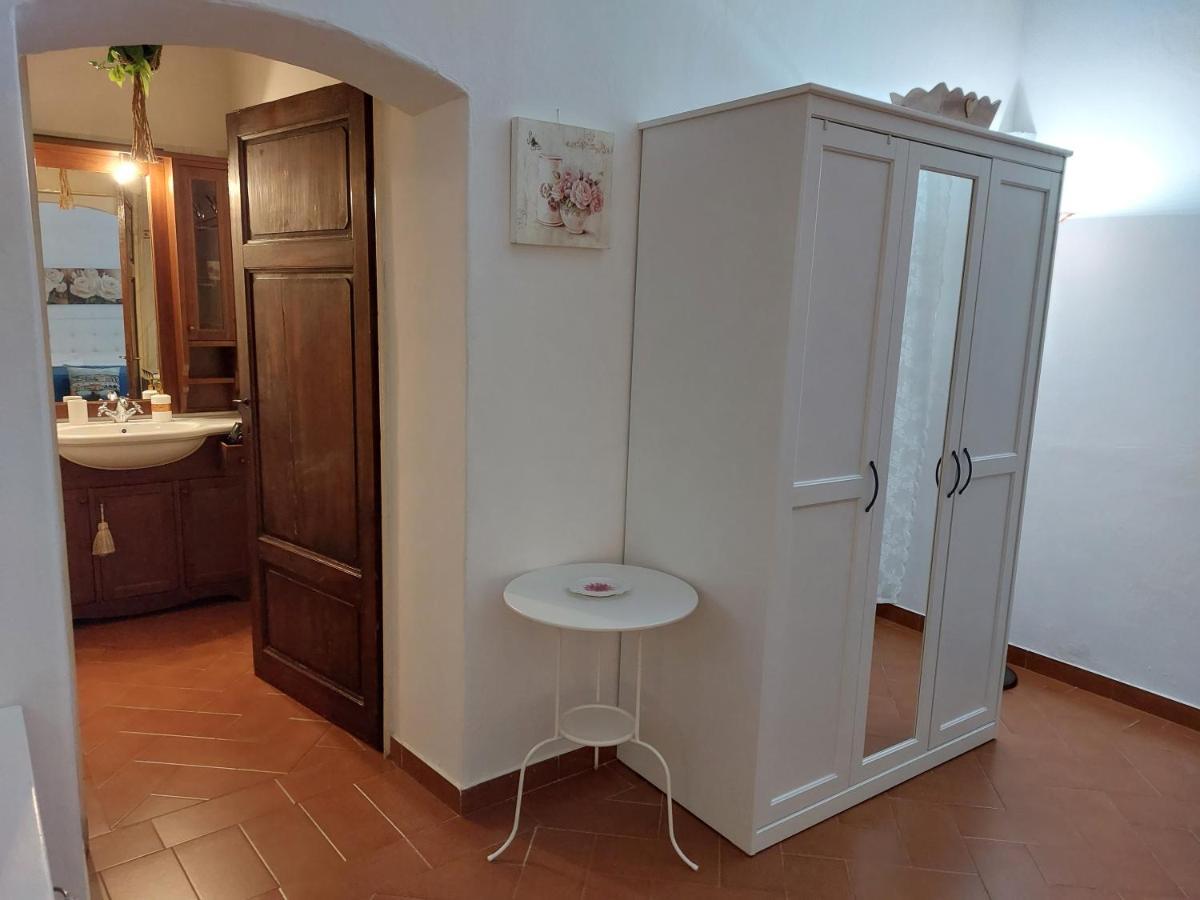 Ferienwohnung La Piccola Oasi Con Parcheggio Florenz Exterior foto