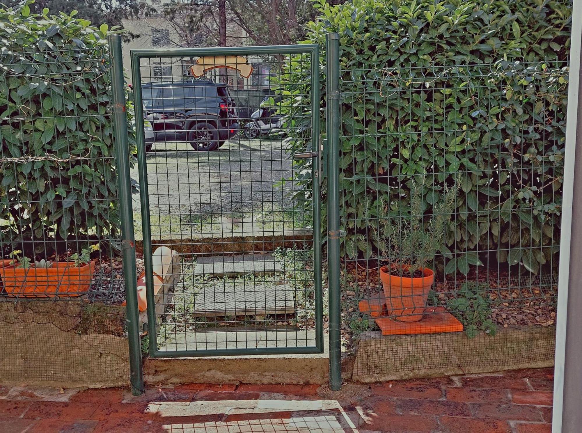 Ferienwohnung La Piccola Oasi Con Parcheggio Florenz Exterior foto