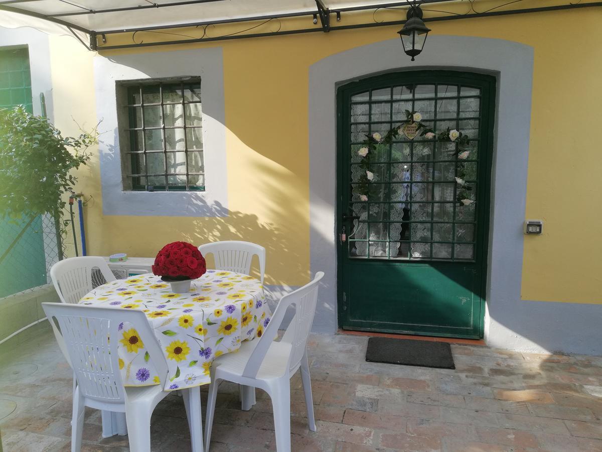 Ferienwohnung La Piccola Oasi Con Parcheggio Florenz Exterior foto